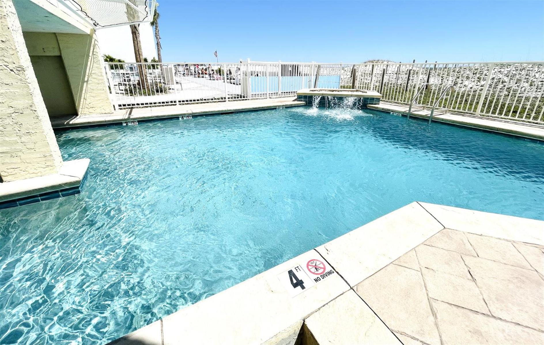 Castaway 1C by Current Tides Vacation Rentals