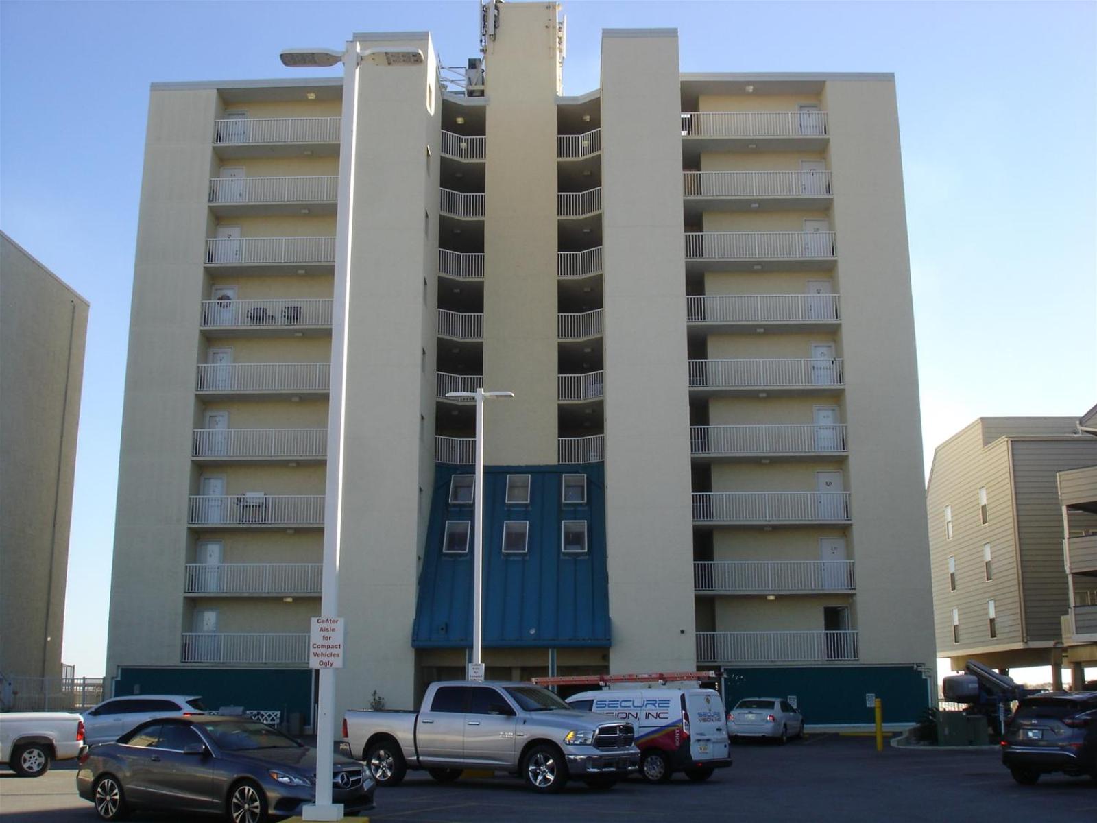 Castaway 1C by Current Tides Vacation Rentals