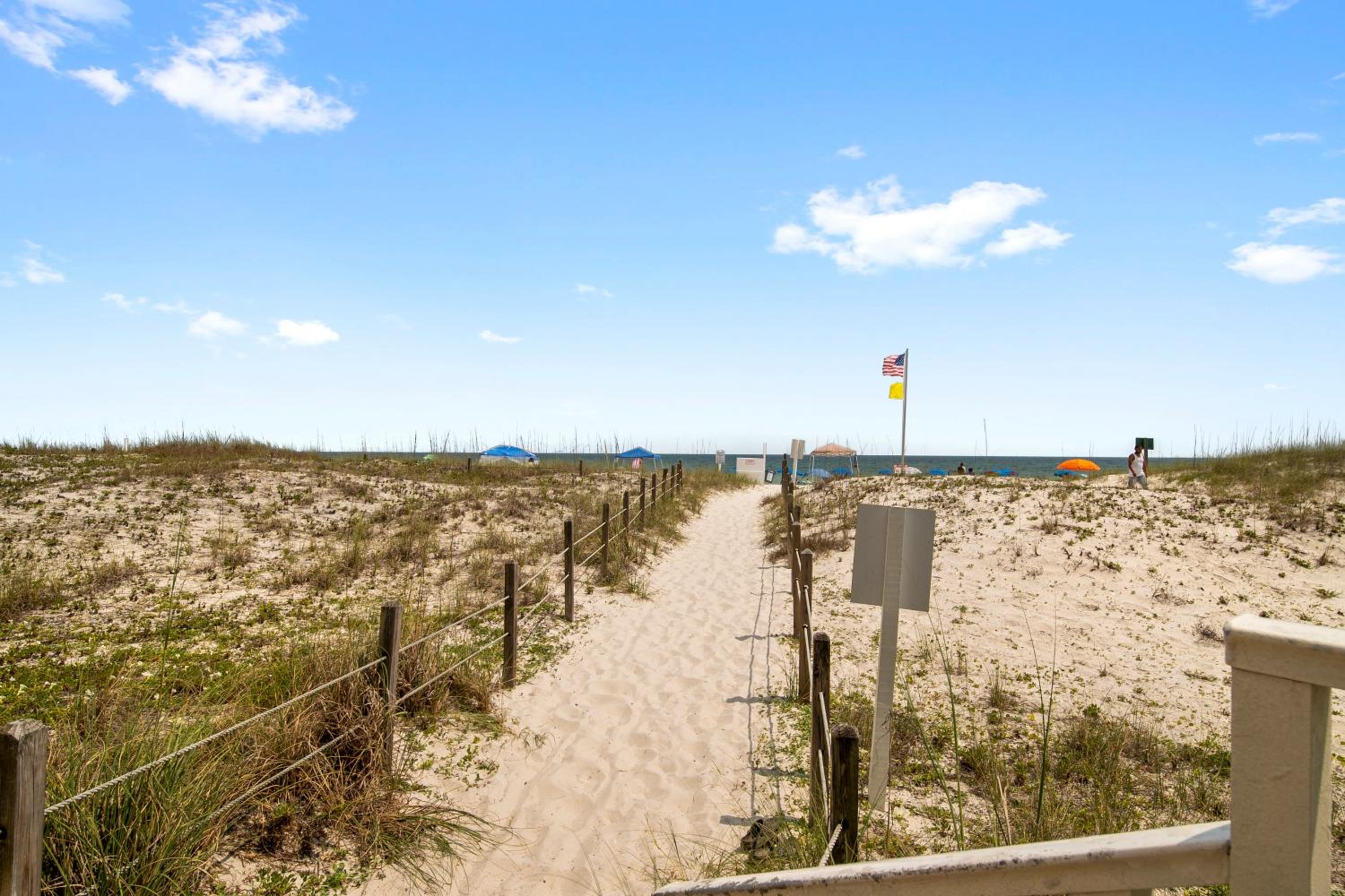 Castaway 1C by Current Tides Vacation Rentals