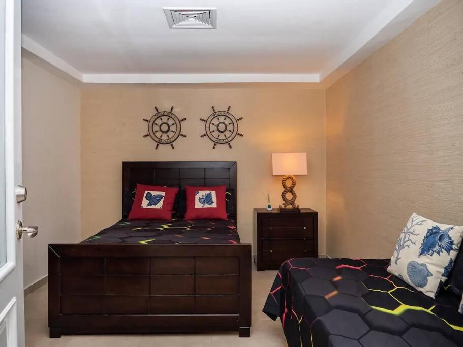 SuiteDelux Oceanview Marbella 3BDR