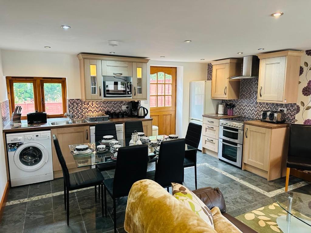 Ivy Cottage - Great Houndbeare Farm Holiday Cottages