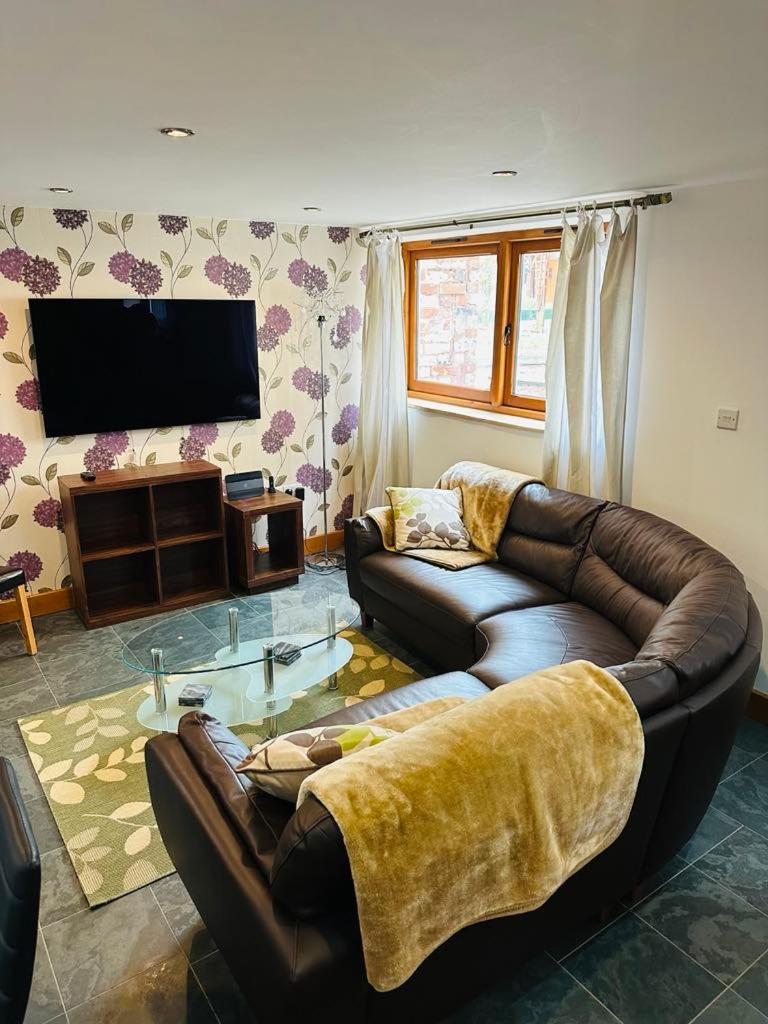 Ivy Cottage - Great Houndbeare Farm Holiday Cottages