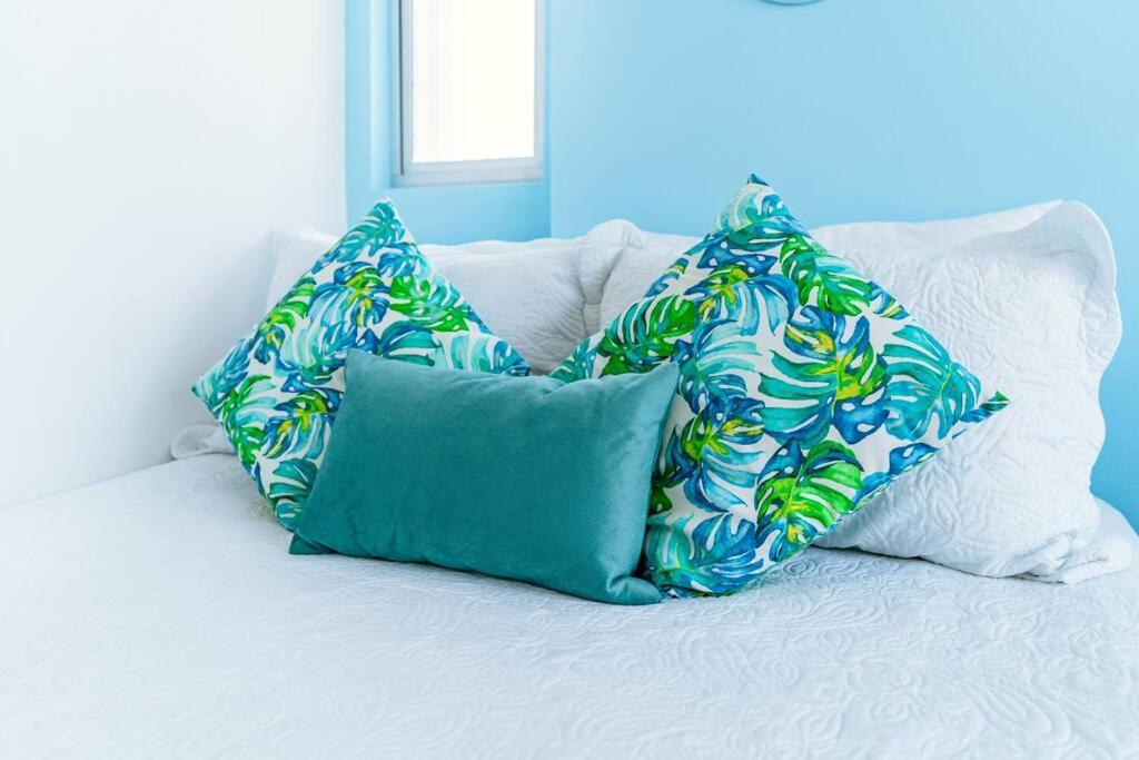 Cartagena Paradise Beach Home Sleeps 7