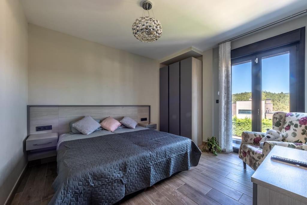 Casa con Vistas al Paisaje y Encanto en el Corazón del País Vasco,España