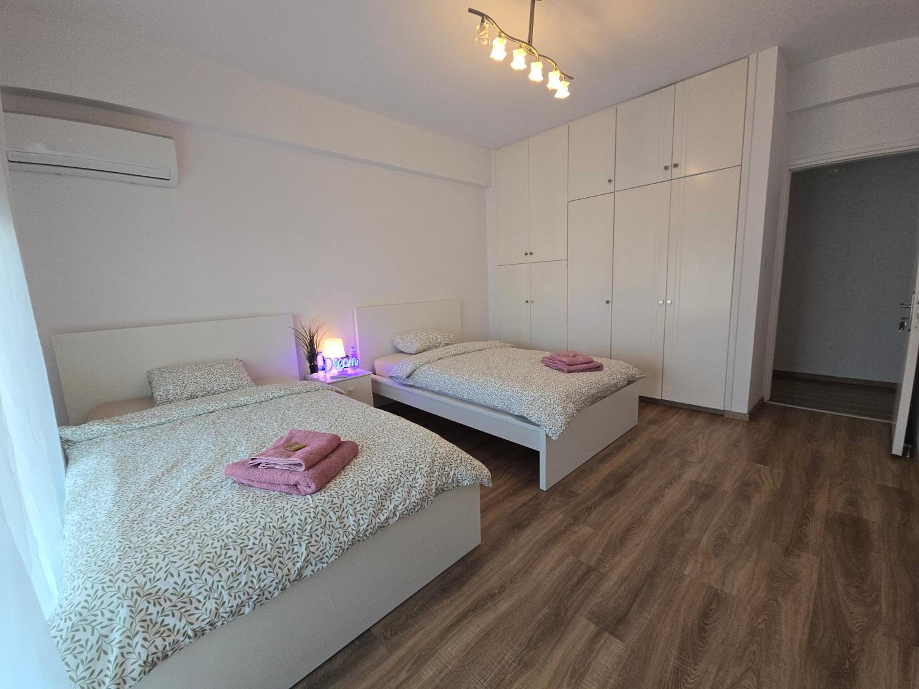 Sunny Rooms