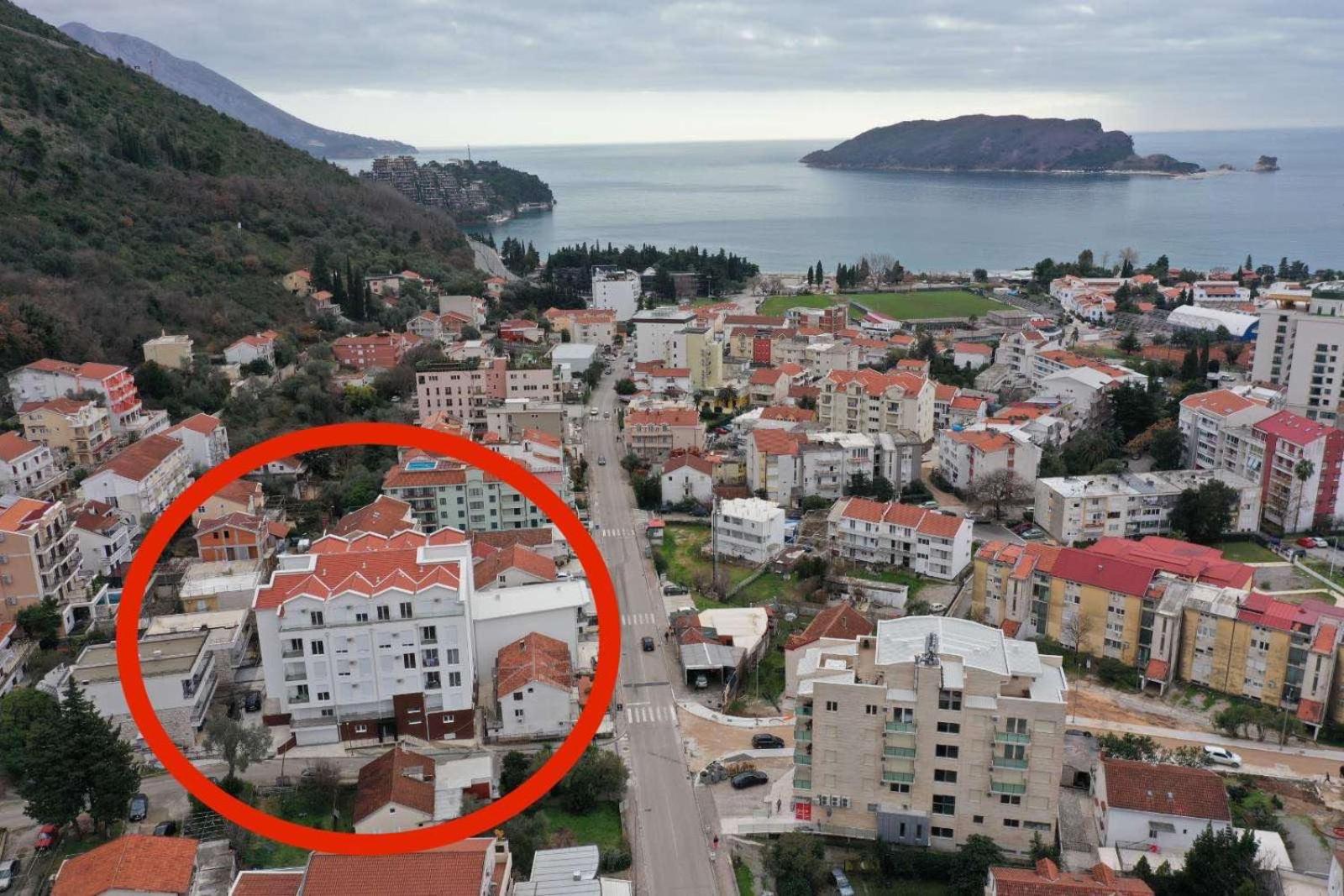 Budva Apartment with parking
