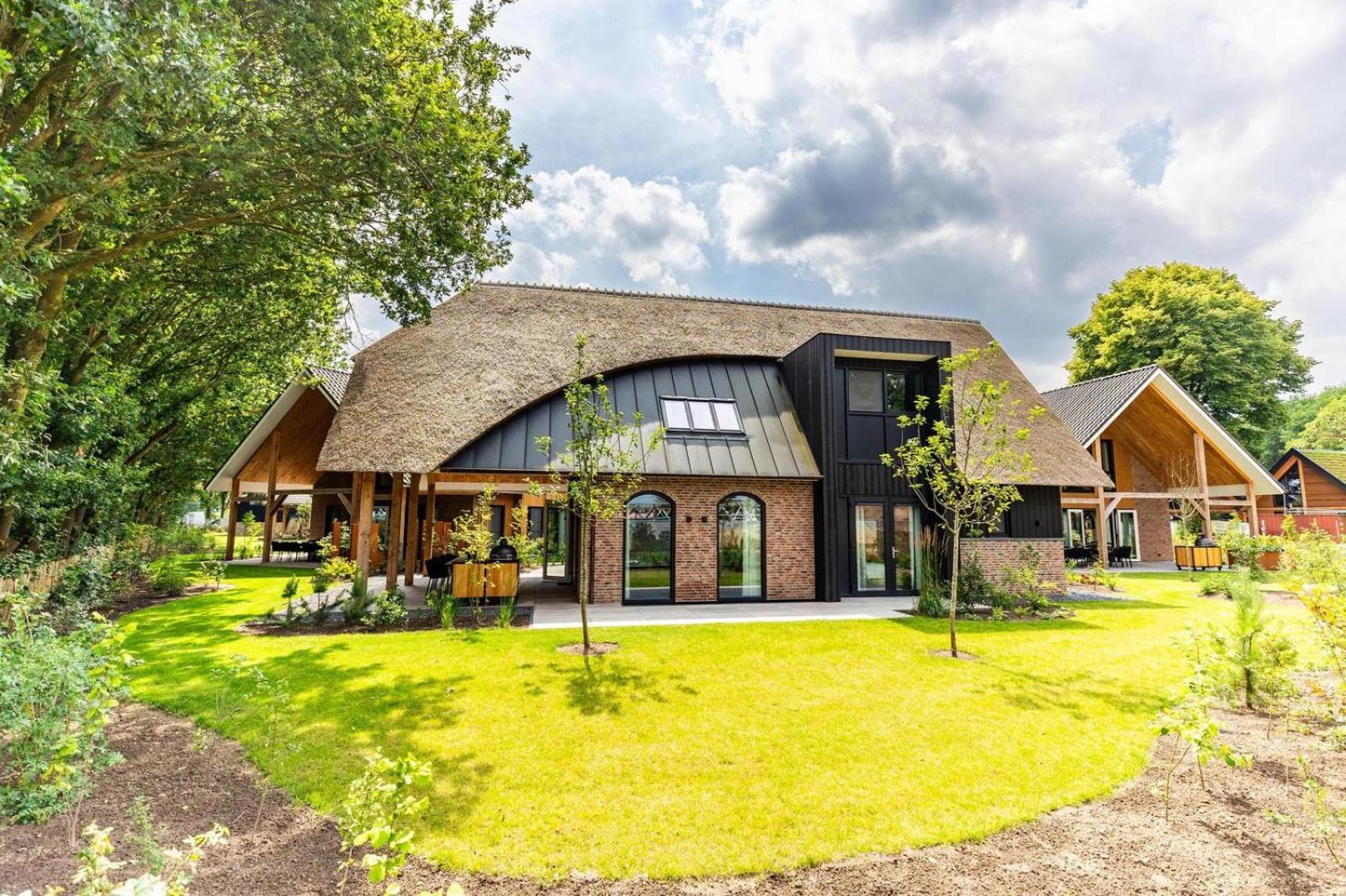 Boerderij Villa with Indoor Pool & Wellness | 12 persons view 3