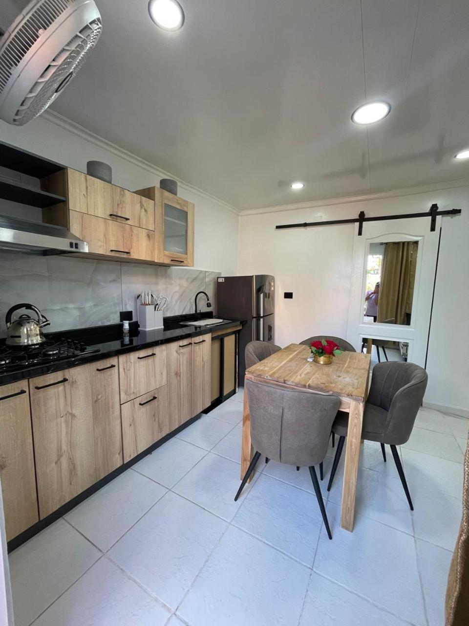 Jazmin's Apartments