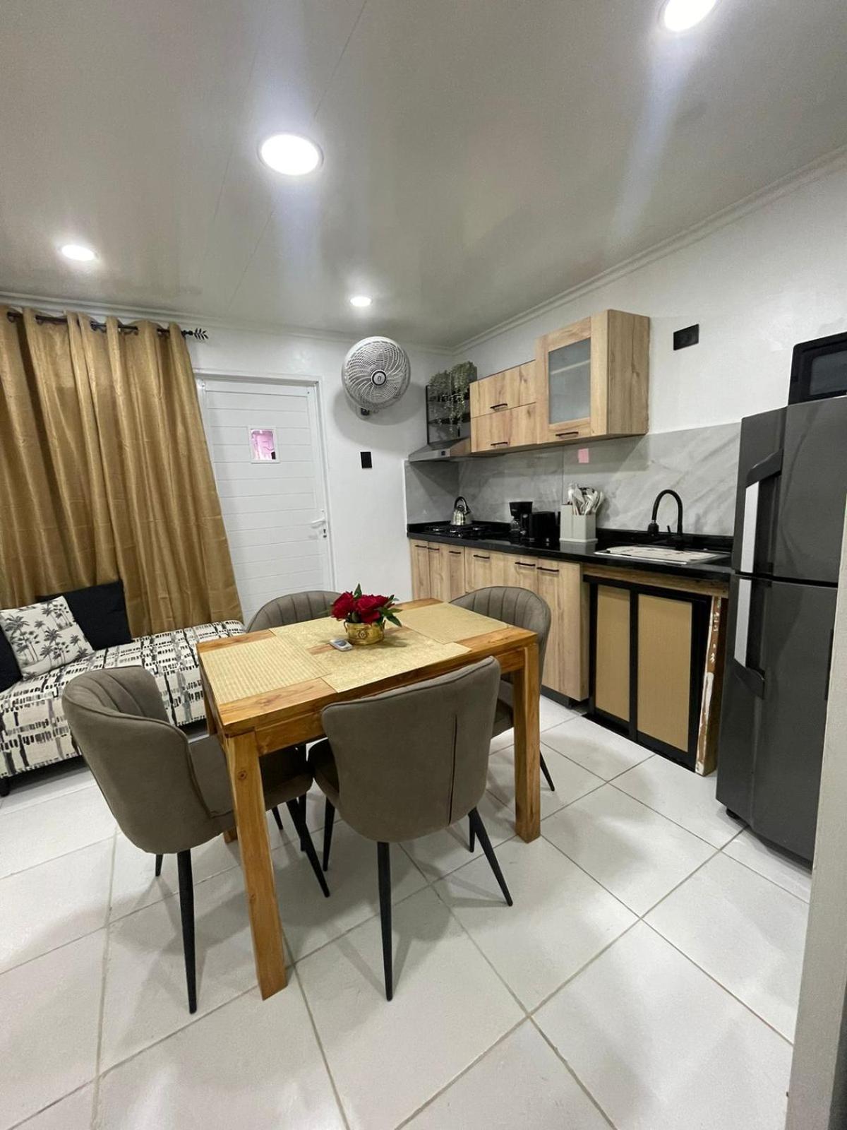 Jazmin's Apartments