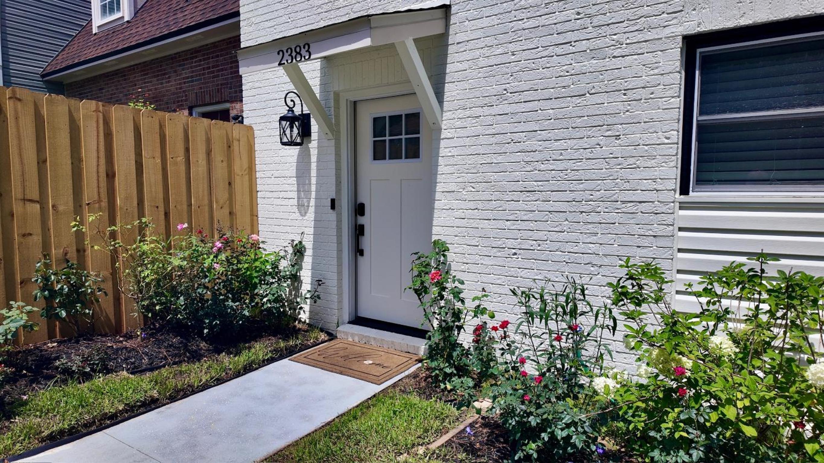Elegant Townhome with King Bed on Quiet Cul-De-Sac Near I-10, FSU, & FAMU view 3