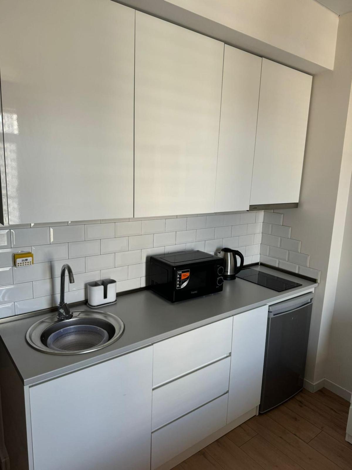 Solo Visit Apartments 1702 B view 5