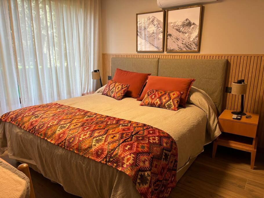 Hermosa casa a estrenar con parilla y jardín