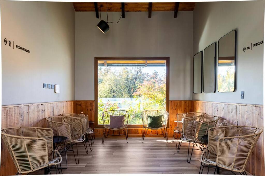 Hermosa casa a estrenar con parilla y jardín