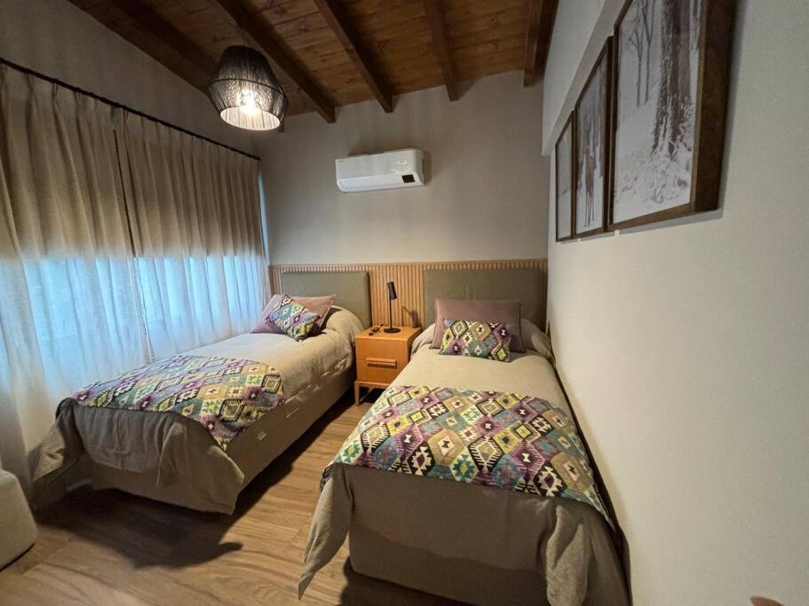 Hermosa casa a estrenar con parilla y jardín