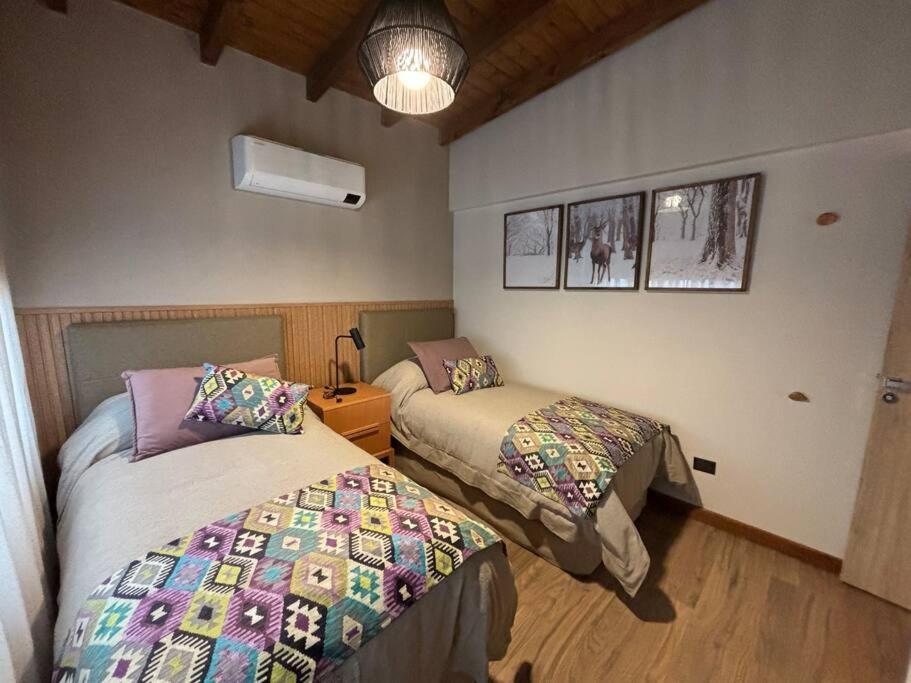 Hermosa casa a estrenar con parilla y jardín