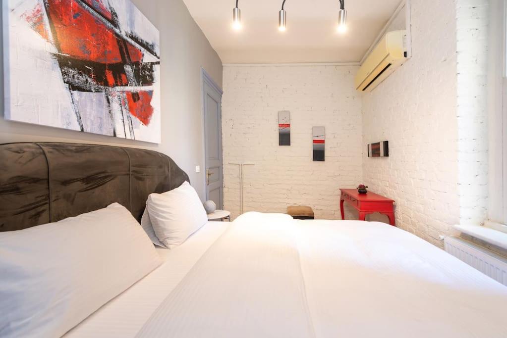 Marvelous Flat - 3 Bedrooms w 2 Terraces