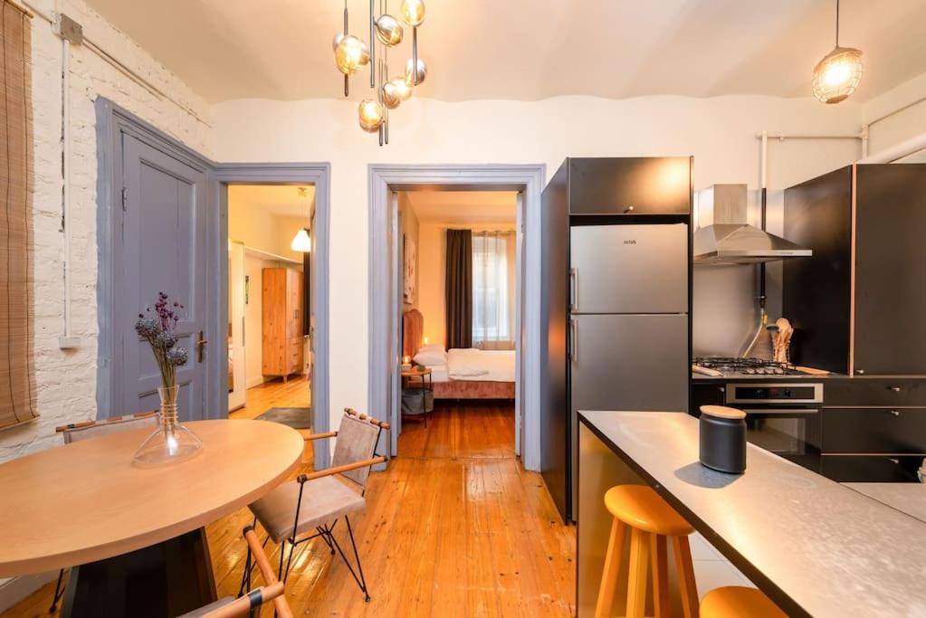 Marvelous Flat - 3 Bedrooms w 2 Terraces