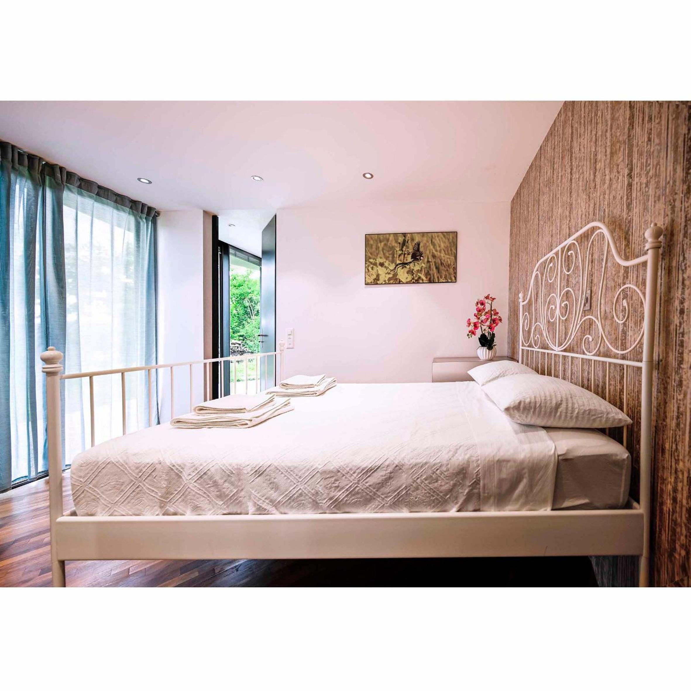 Luxury Villa close to Zürich /View/Sauna/Garden