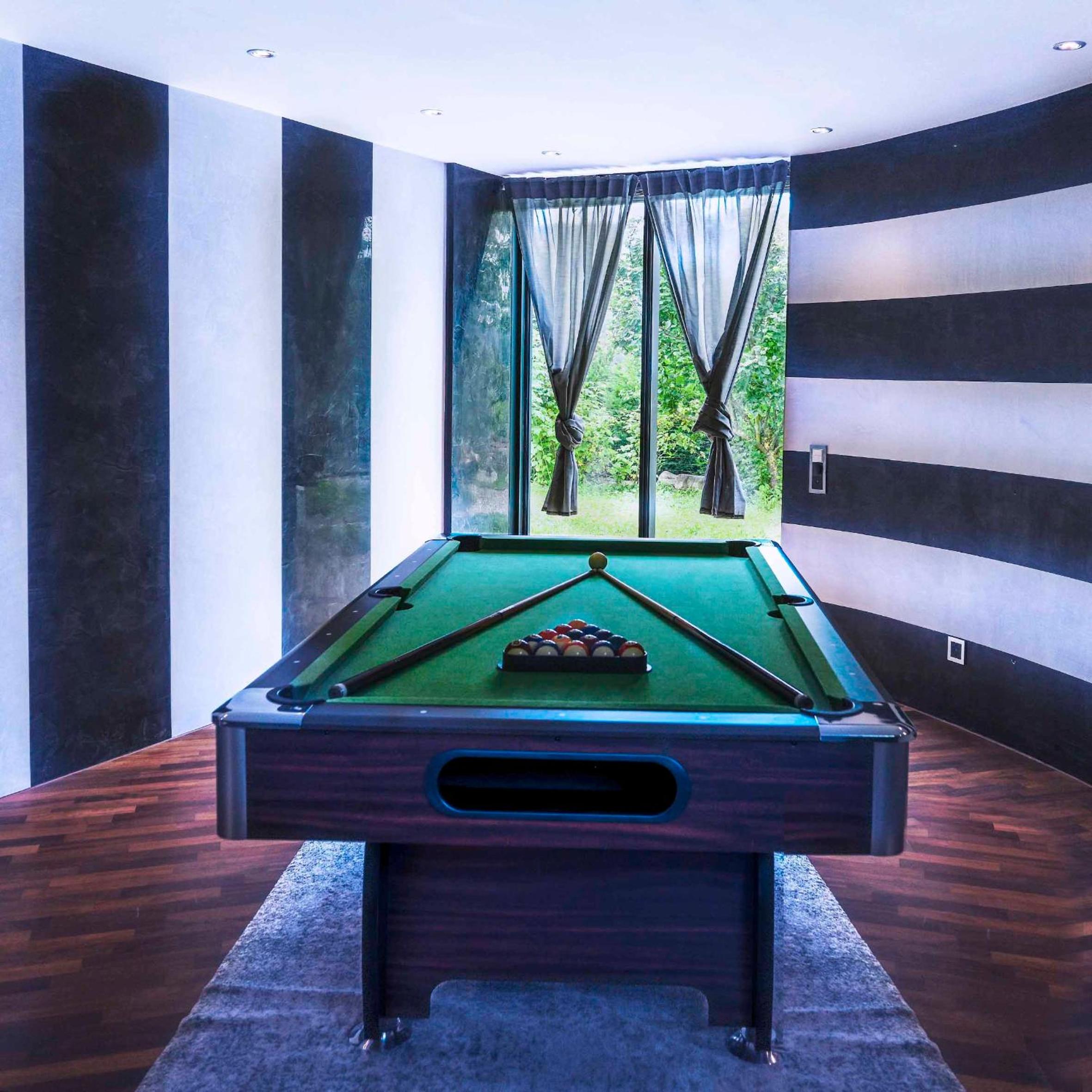 Luxury Villa close to Zürich /View/Sauna/Garden