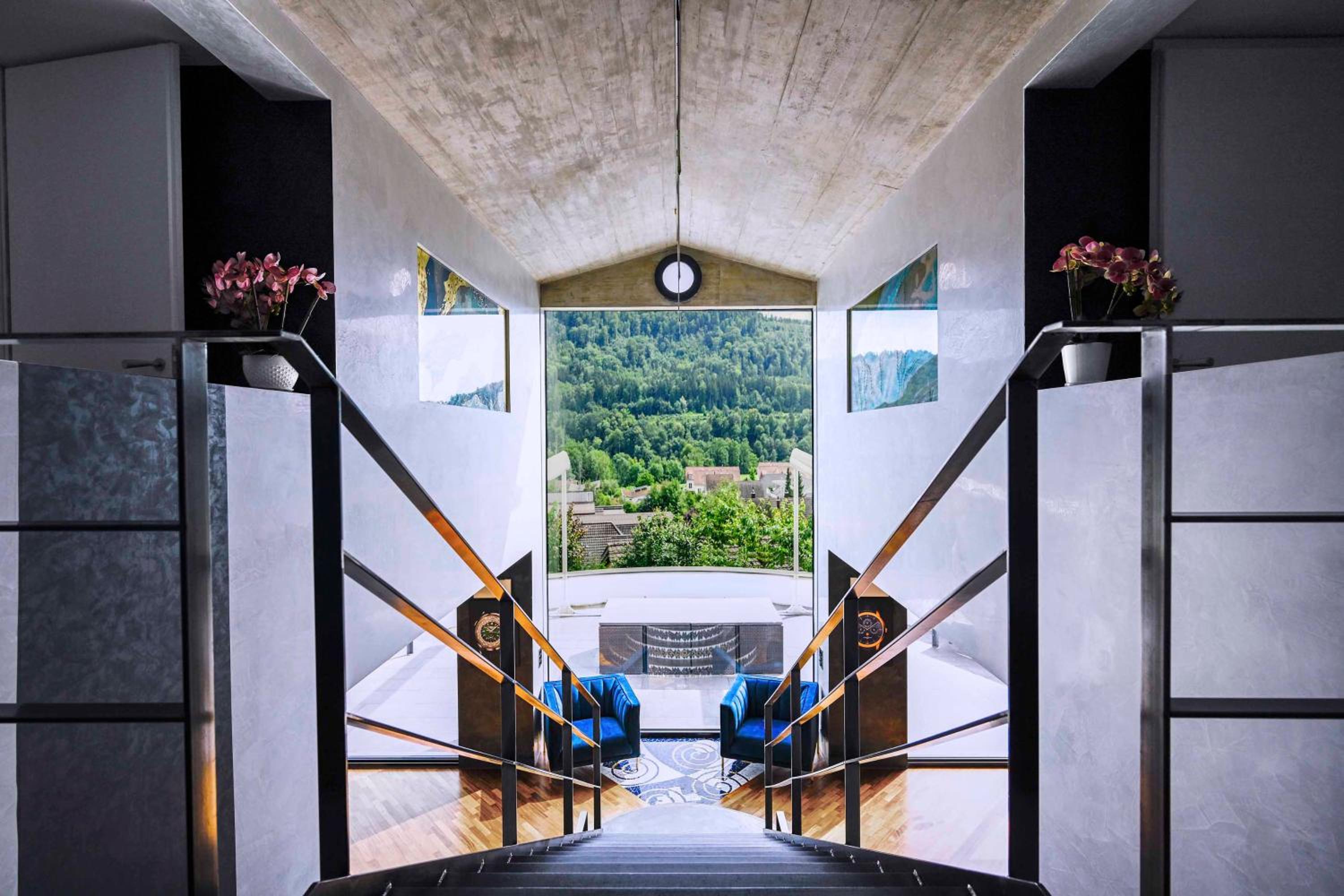 Luxury Villa close to Zürich /View/Sauna/Garden