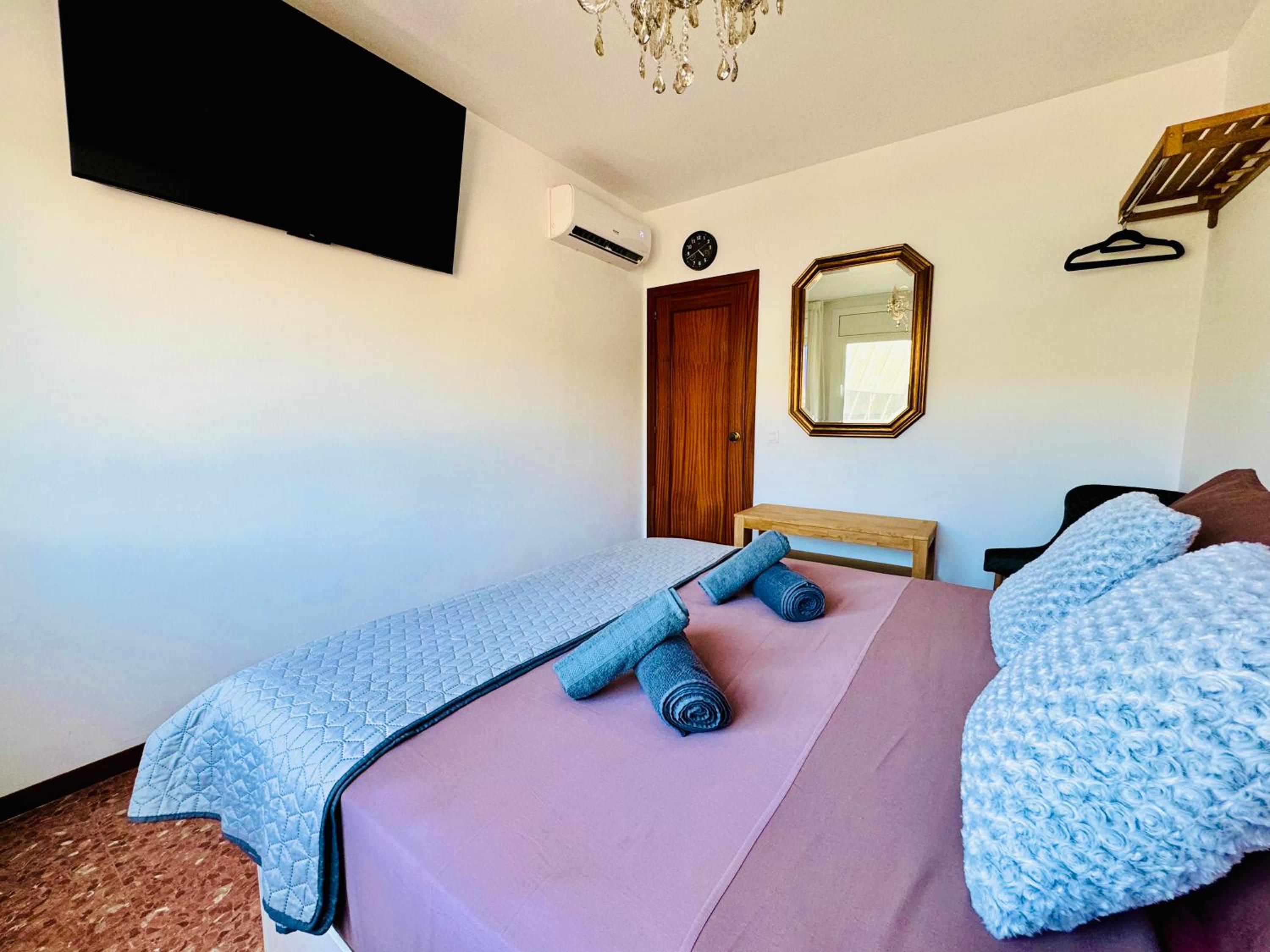 Newly renovated apartment, 6 mins to the beach photo 5