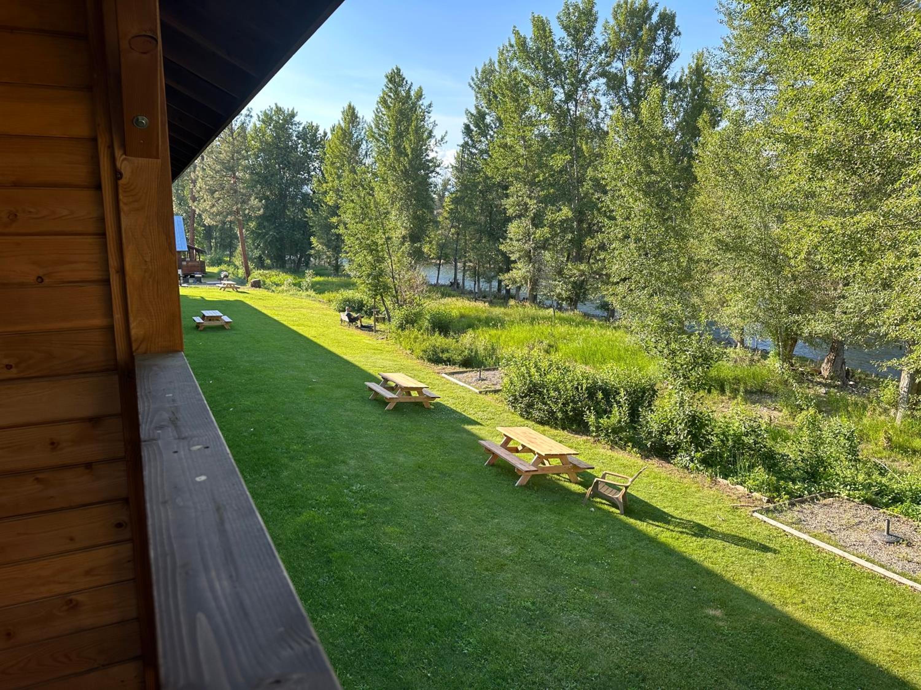 Methow River Lodge and Cabins view 3