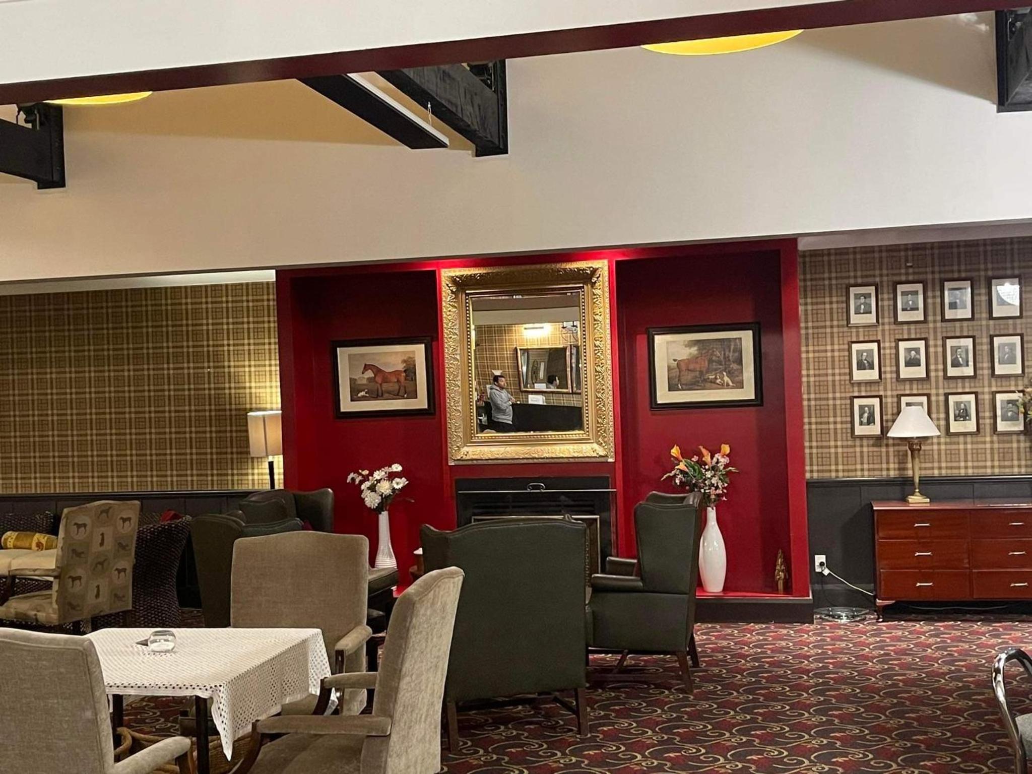 Gateway Motor Inn
