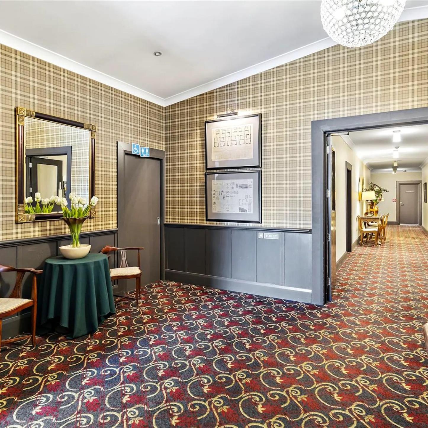 Gateway Motor Inn