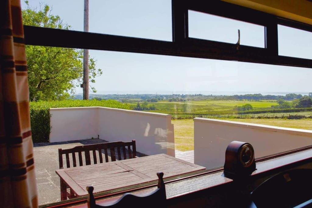 Hillcrest View