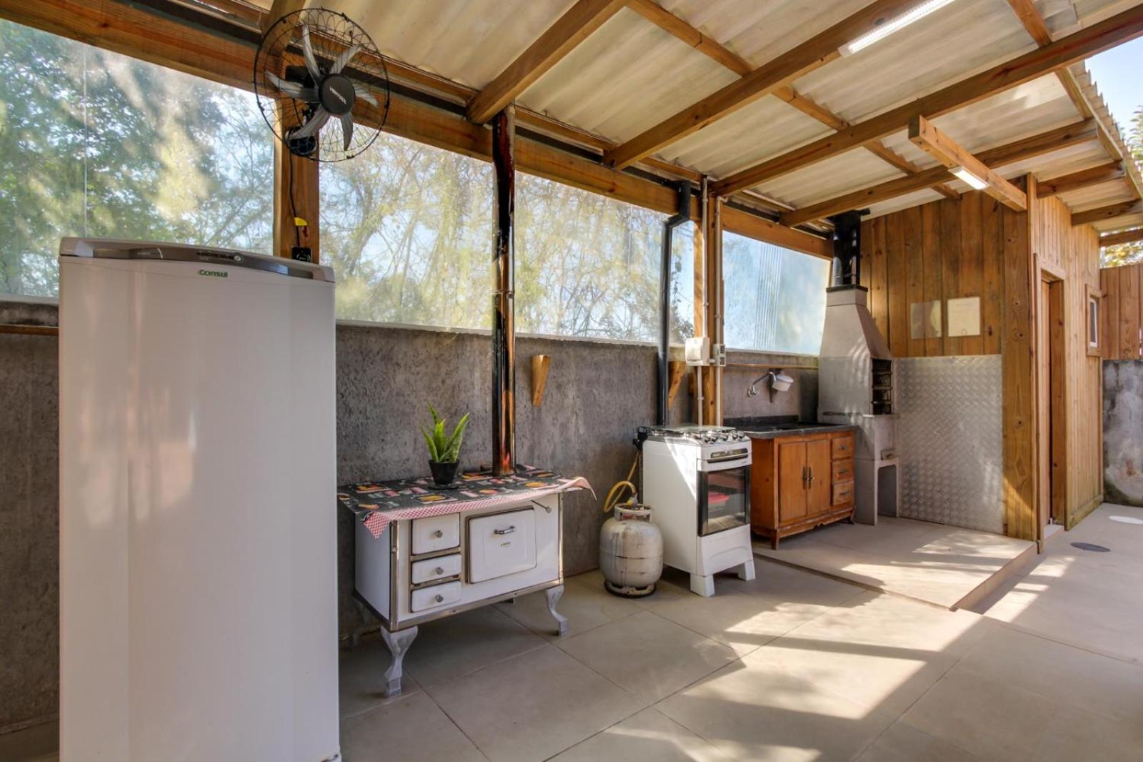 casa com vista para o mar espaço gourmet na BR101