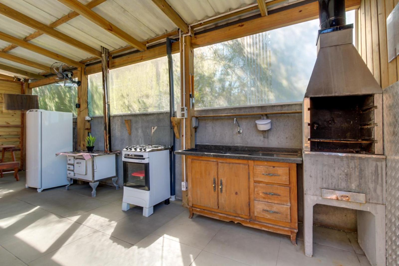 casa com vista para o mar espaço gourmet na BR101