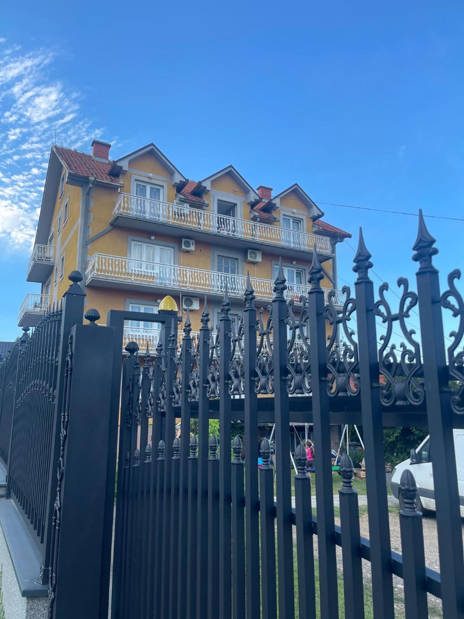 Apartmani Fenix