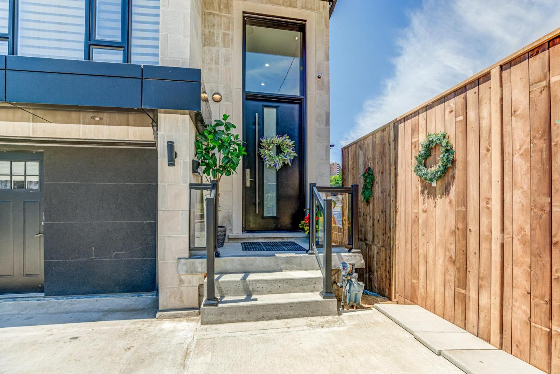 Modern City Living -newly built