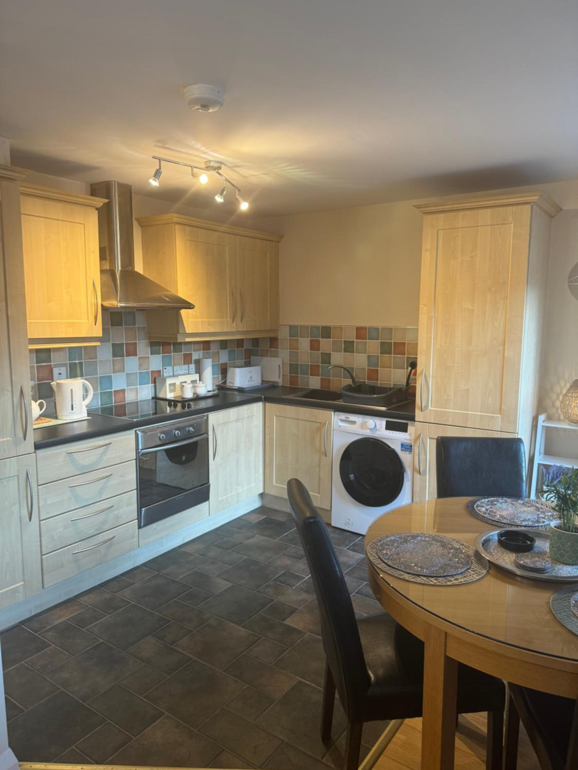 Waterfoot Coastal Getaway