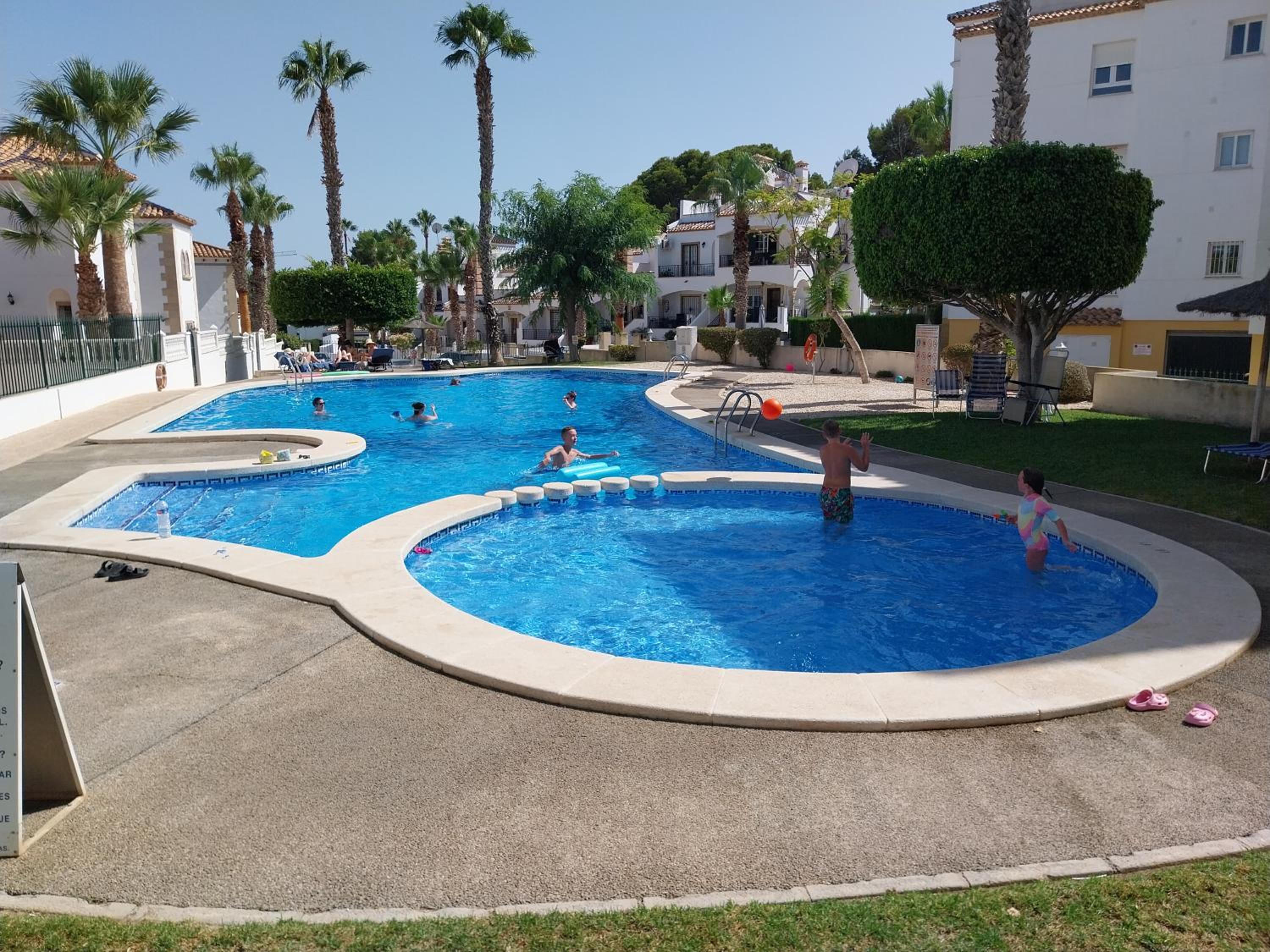 Charming Apartment in front of Villamartin Golf And Plaza