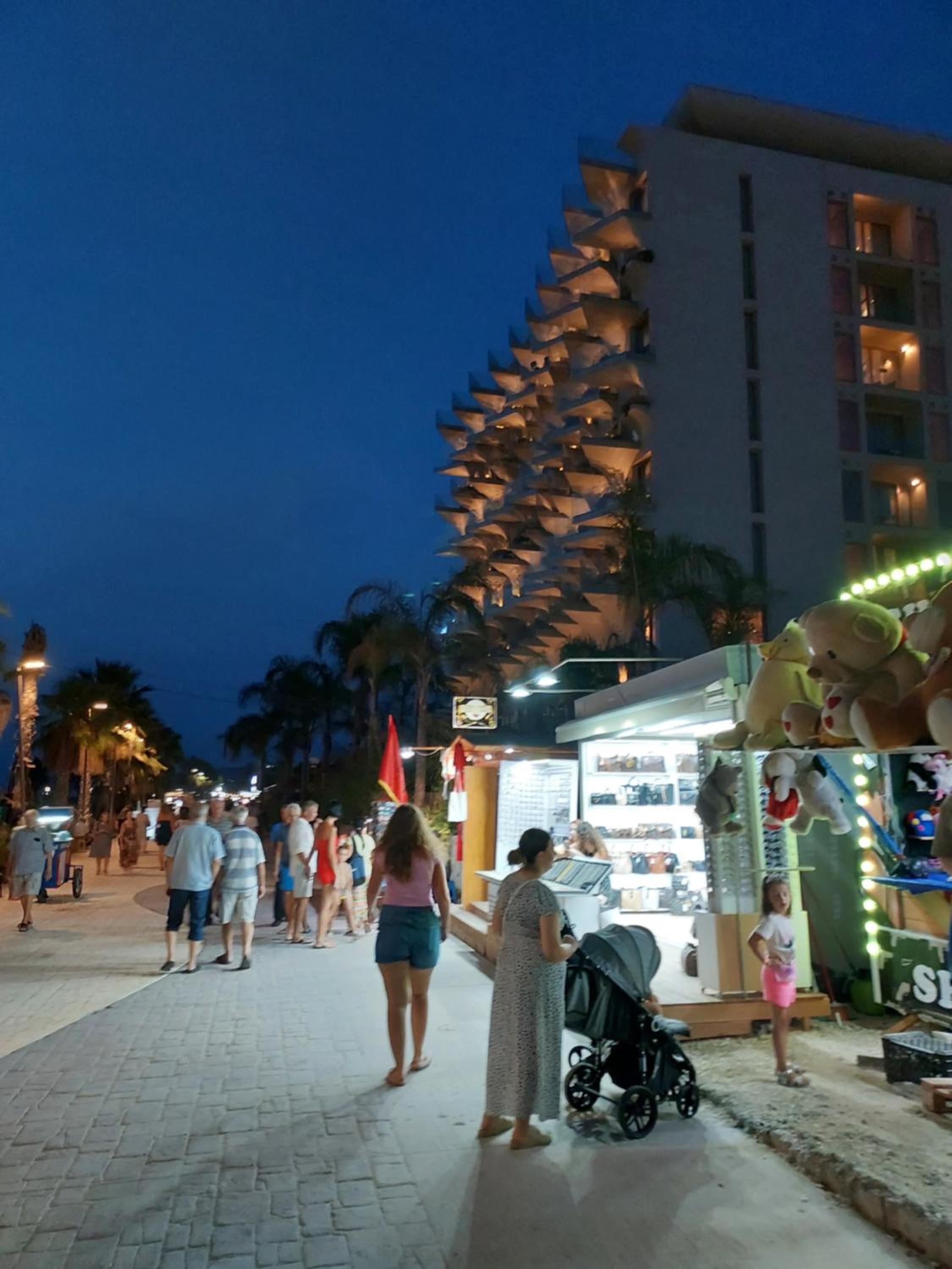 Domin Apartment, Golem, Durrës