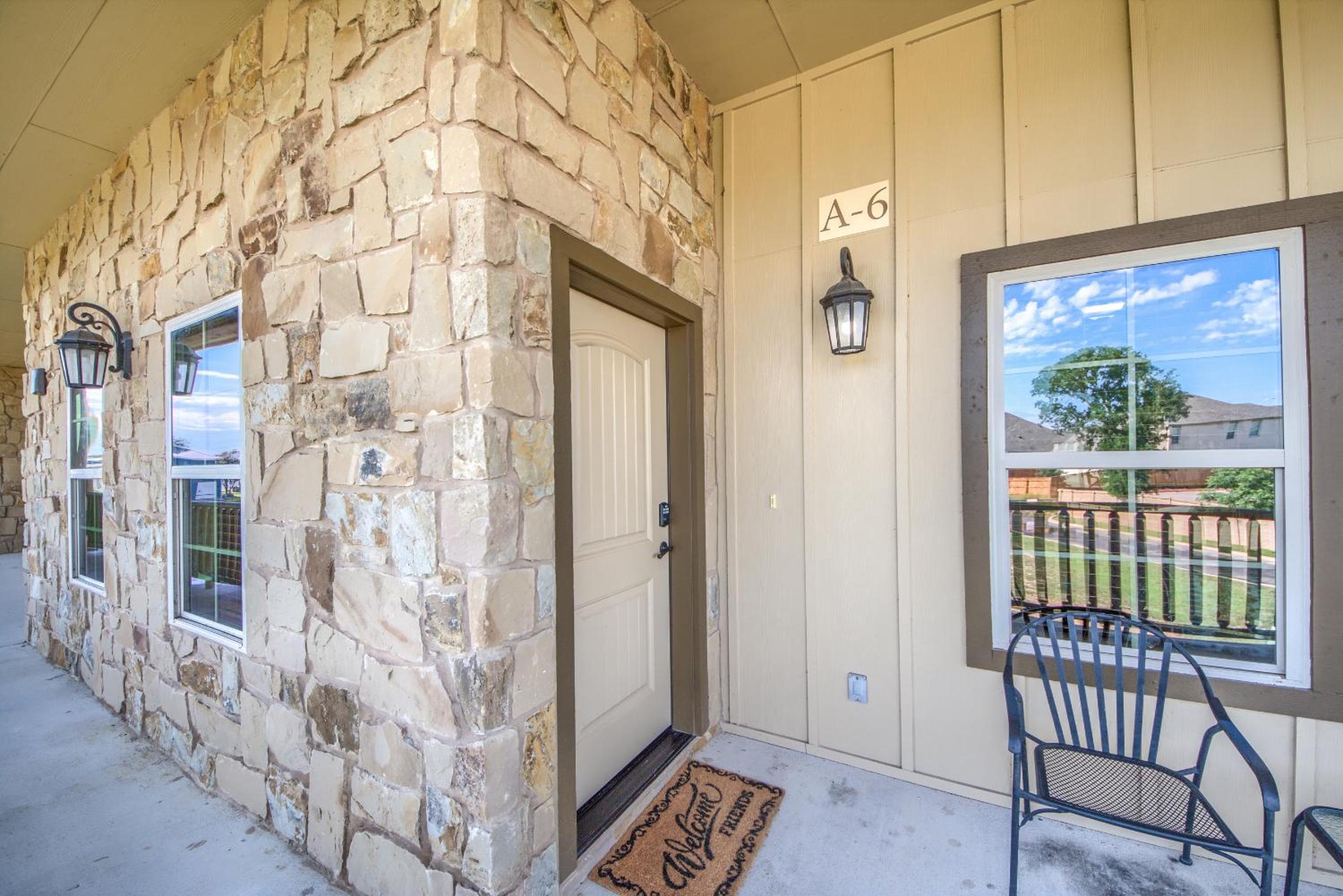 OM A6A8 Gruene Road Hideaway at Old Mills Resort view 4