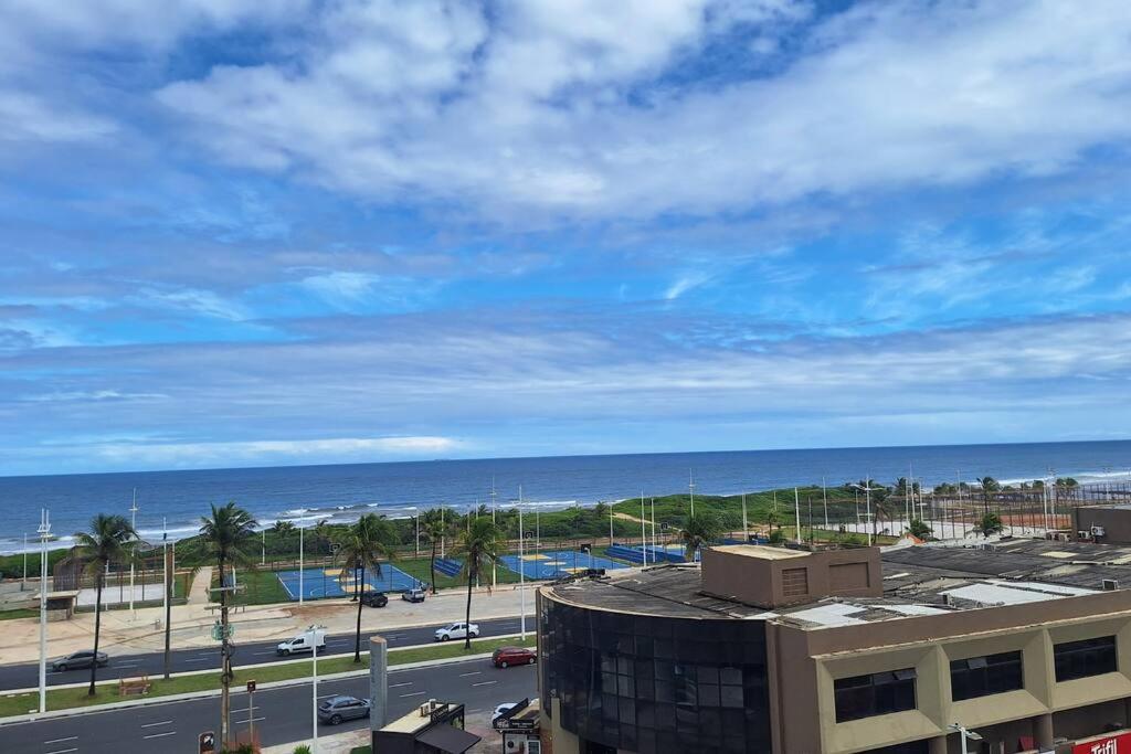 Apartamento com 2 suítes, varanda, vista mar, infraestrutura