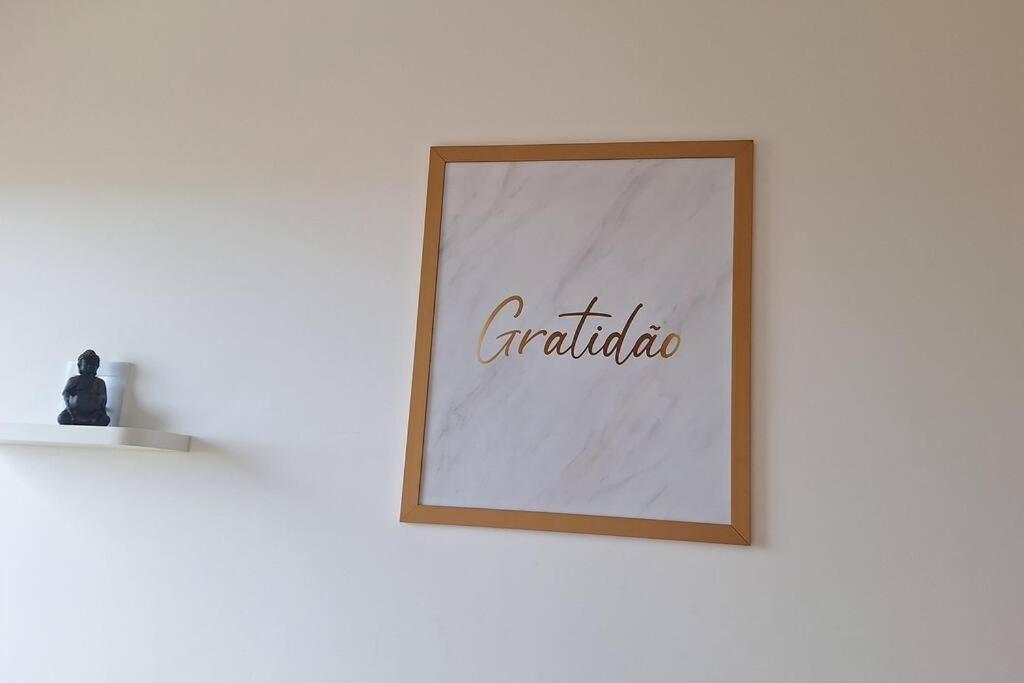 Apartamento com 2 suítes, varanda, vista mar, infraestrutura