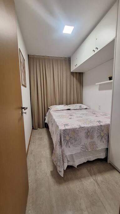 Apartamento com 2 suítes, varanda, vista mar, infraestrutura