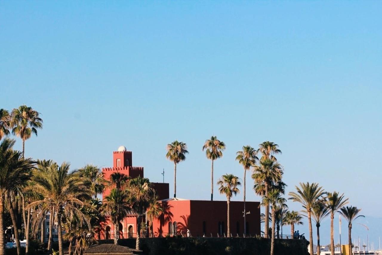 Bythewave Apartments