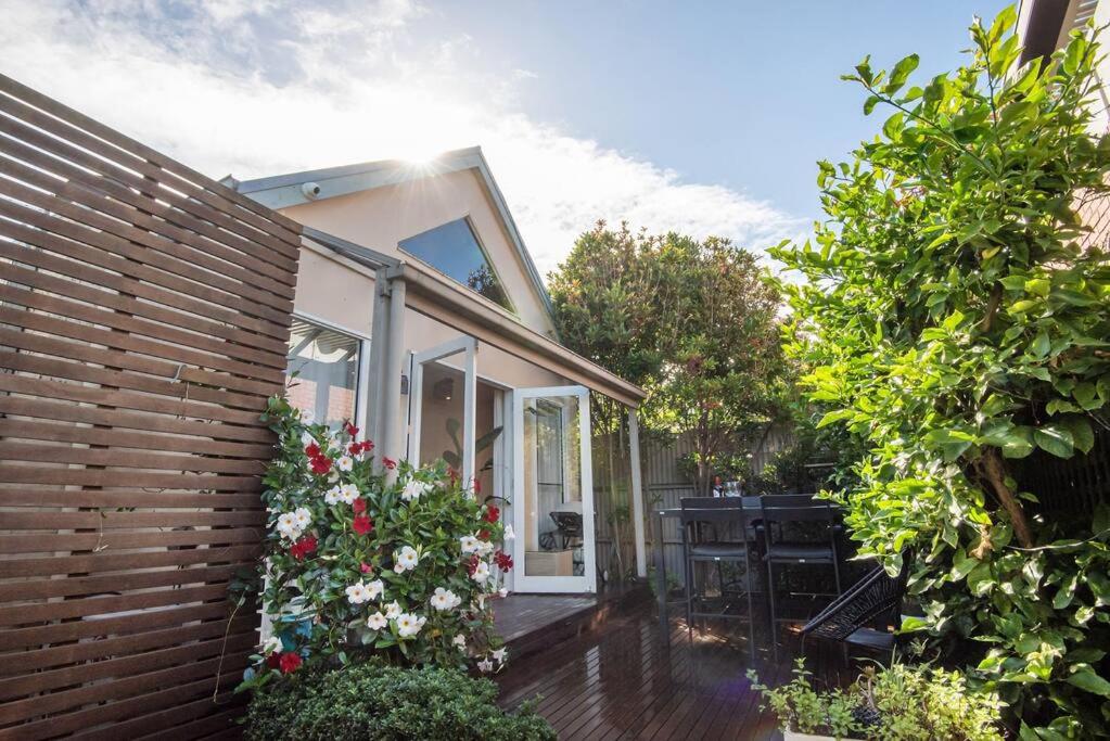 Elm Cottage with Luxury Lifestyle Location