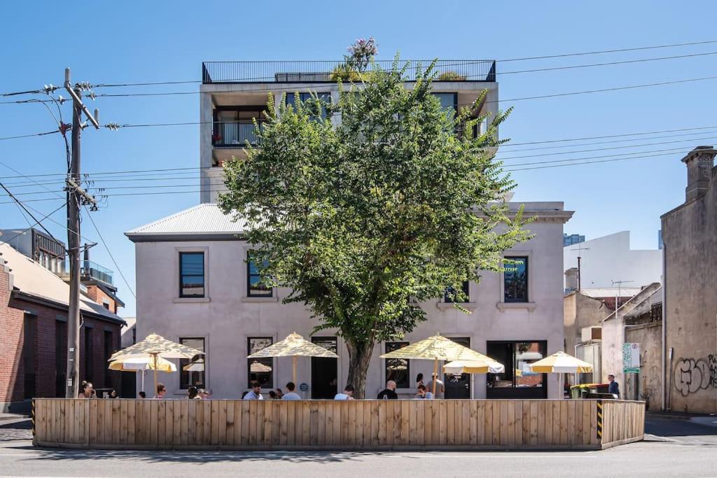 Elm Cottage with Luxury Lifestyle Location