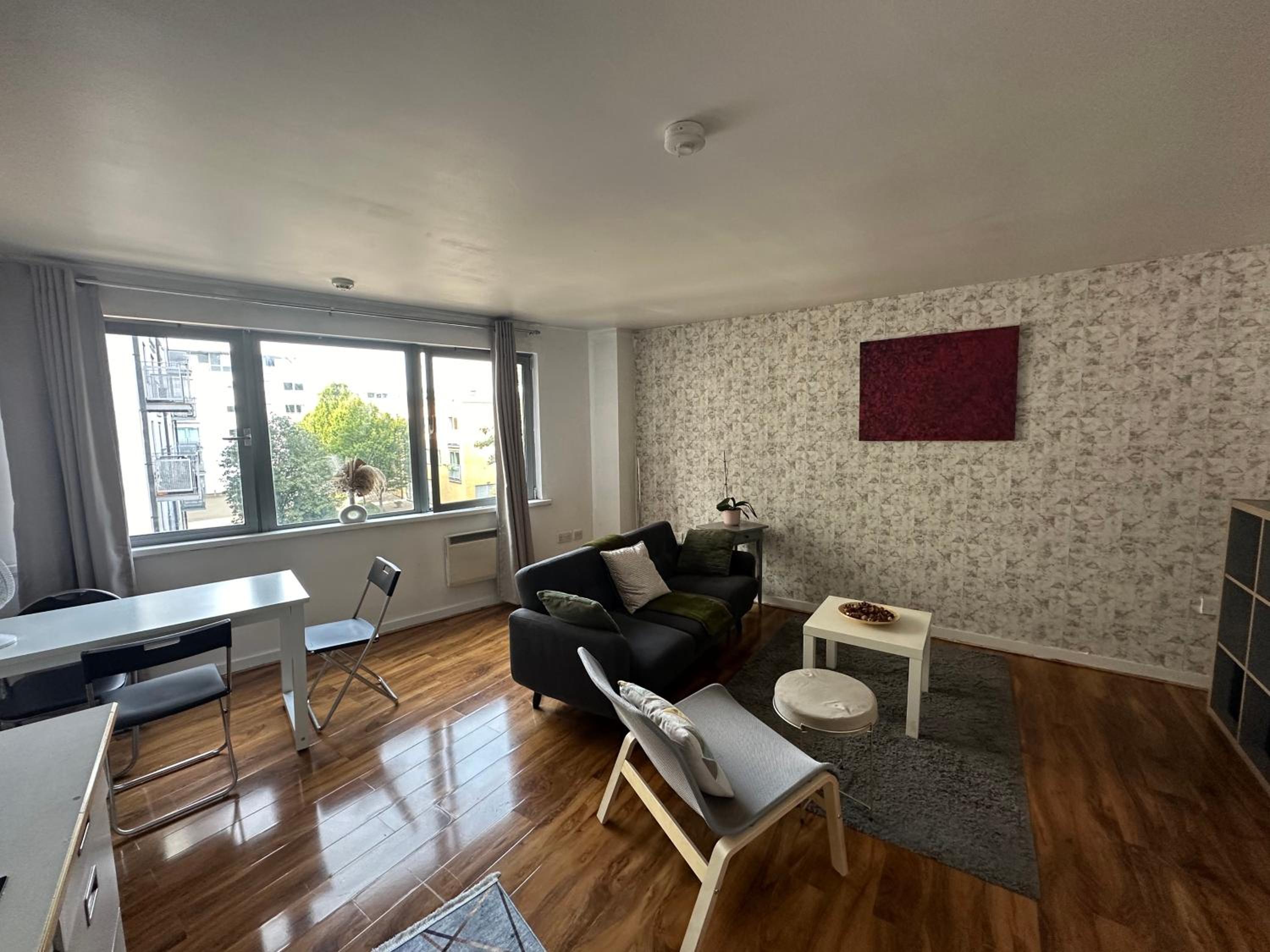 Luxe 1 bed Retreat with Pool & Gym Access
