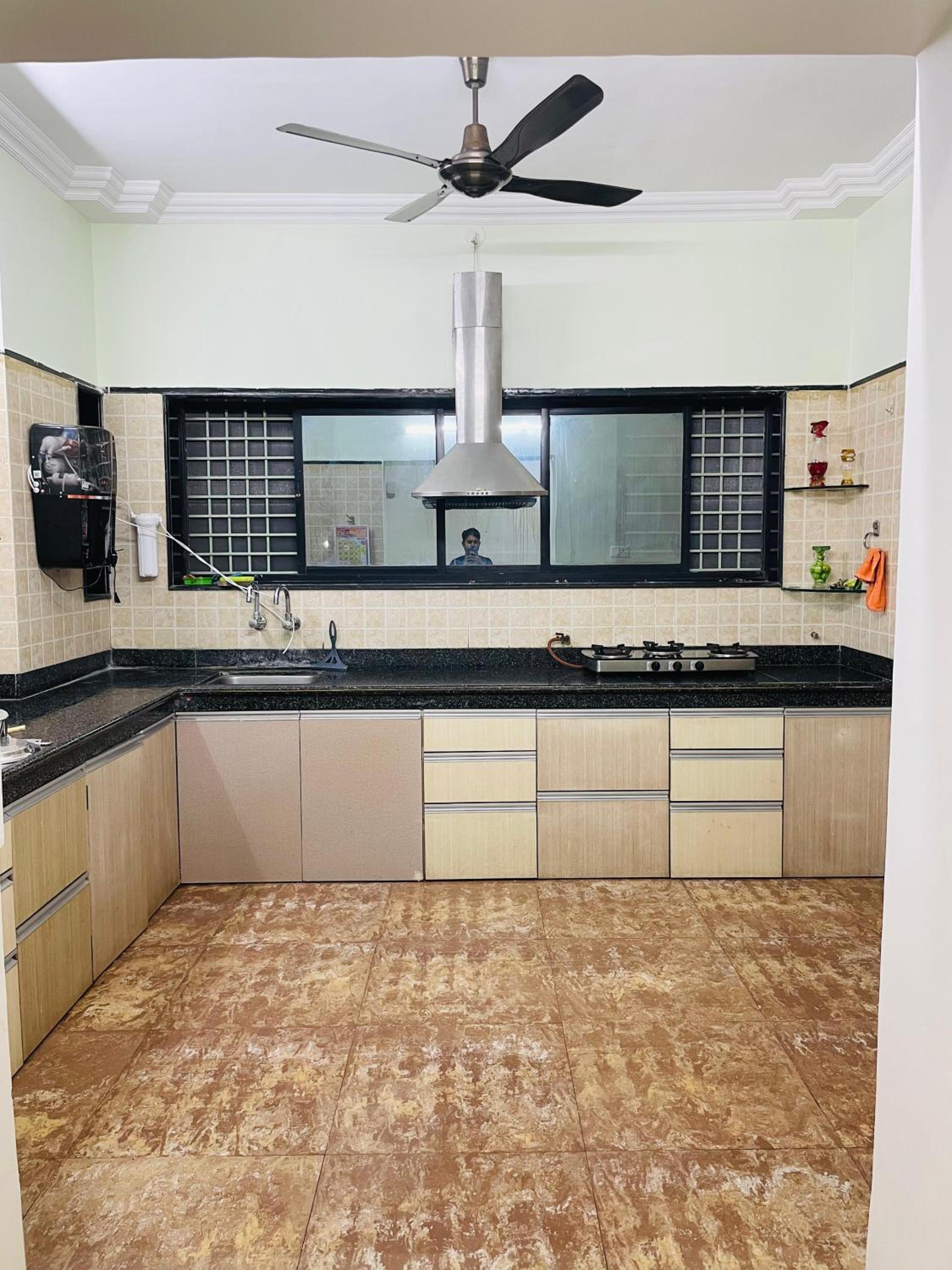 Private & Elegant 3BHK villa, Hillside Hideaway, 10 mins from MH Bus Stand view 5