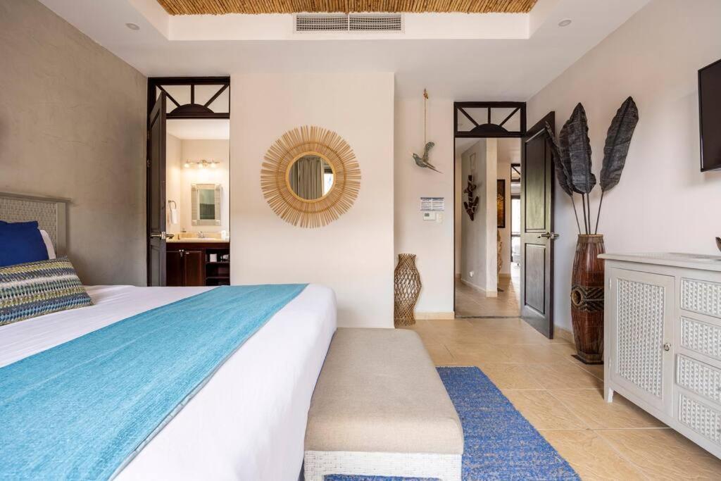 Jaco Beachfront Oasis Newly renovated dream condo