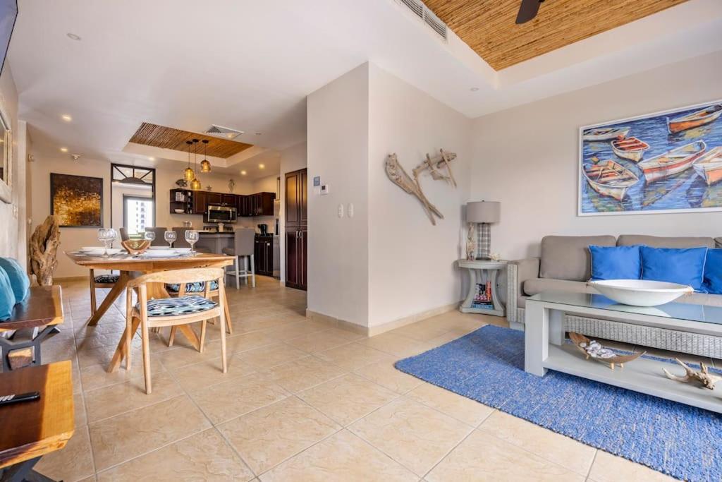 Jaco Beachfront Oasis Newly renovated dream condo