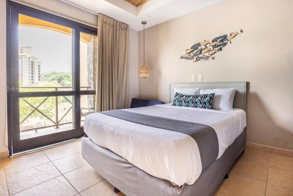 Jaco Beachfront Oasis Newly renovated dream condo