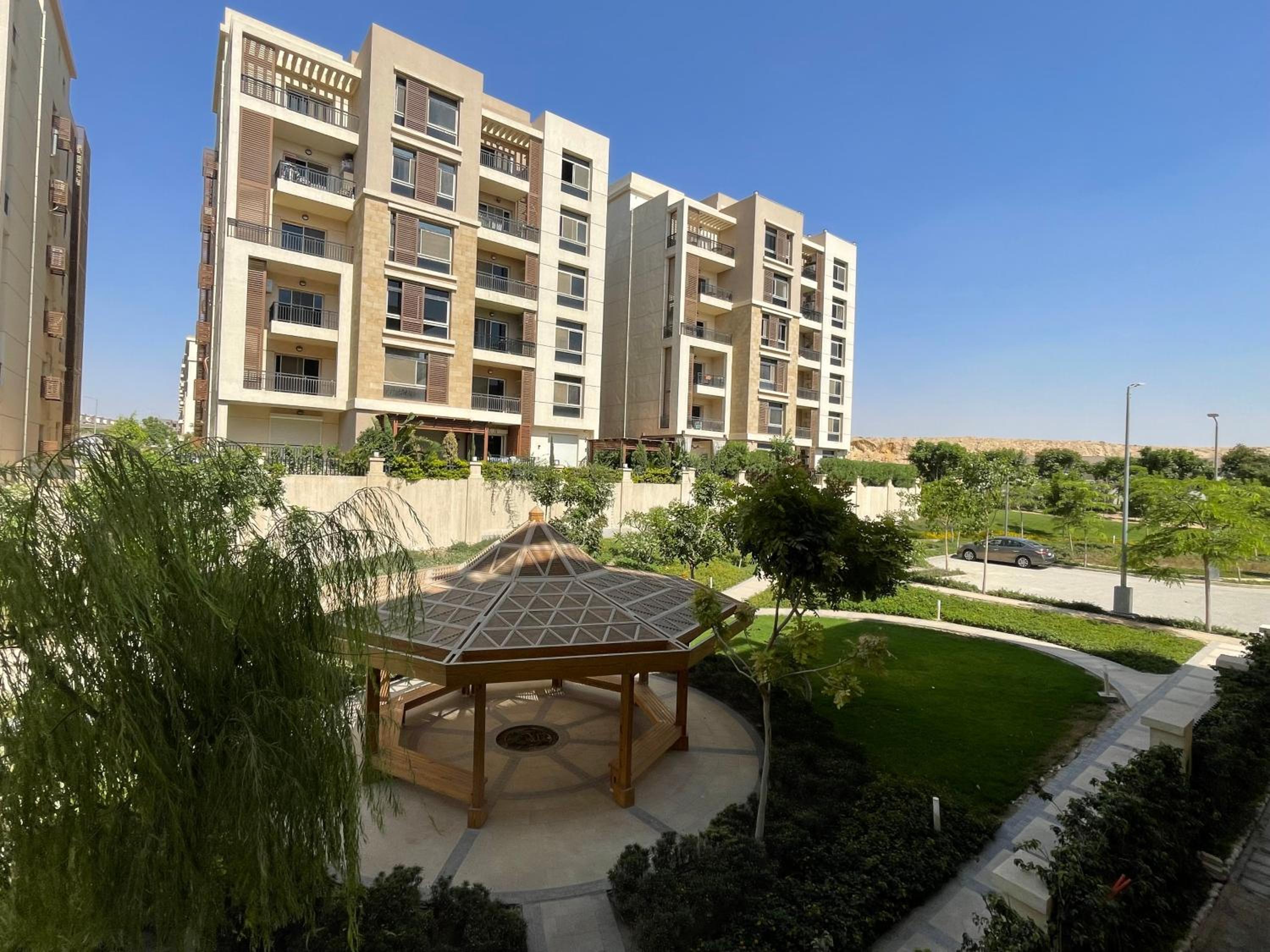 Luxry apartment in Taj city near Cairo airport