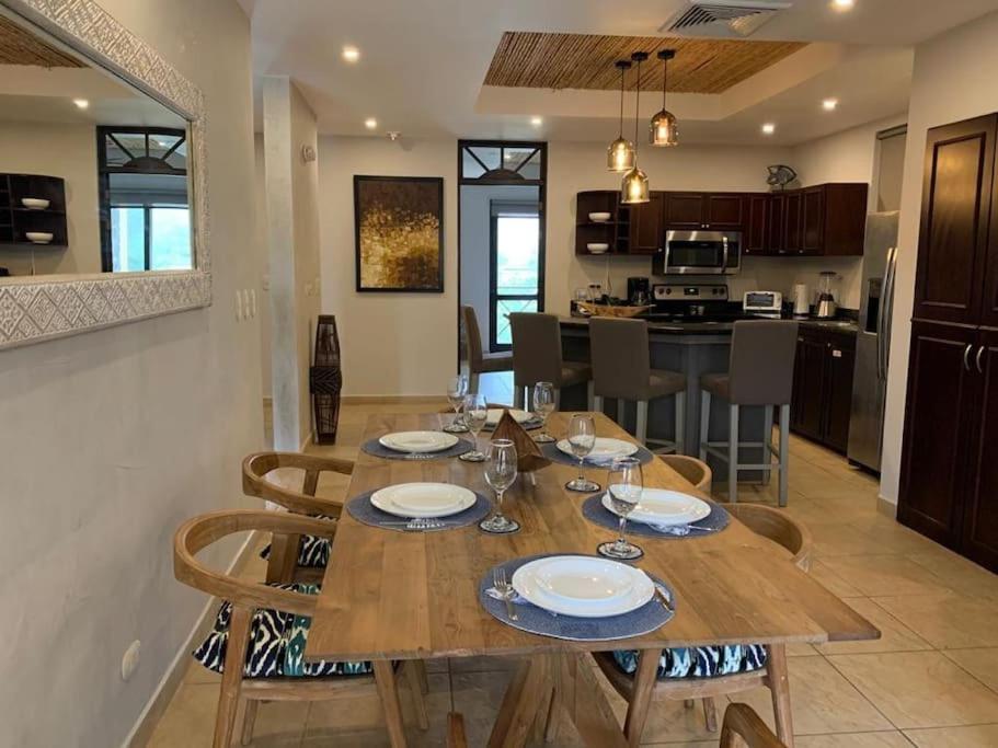 Jaco Beachfront Oasis Newly renovated dream condo
